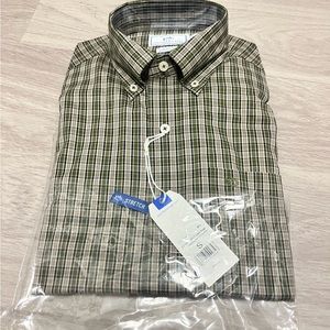 Southern tide classic fit button down. Size small. NWT